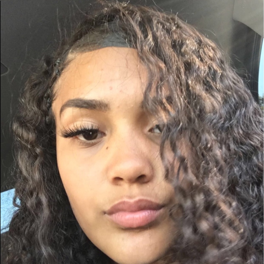 Meet your Posher, Jayda